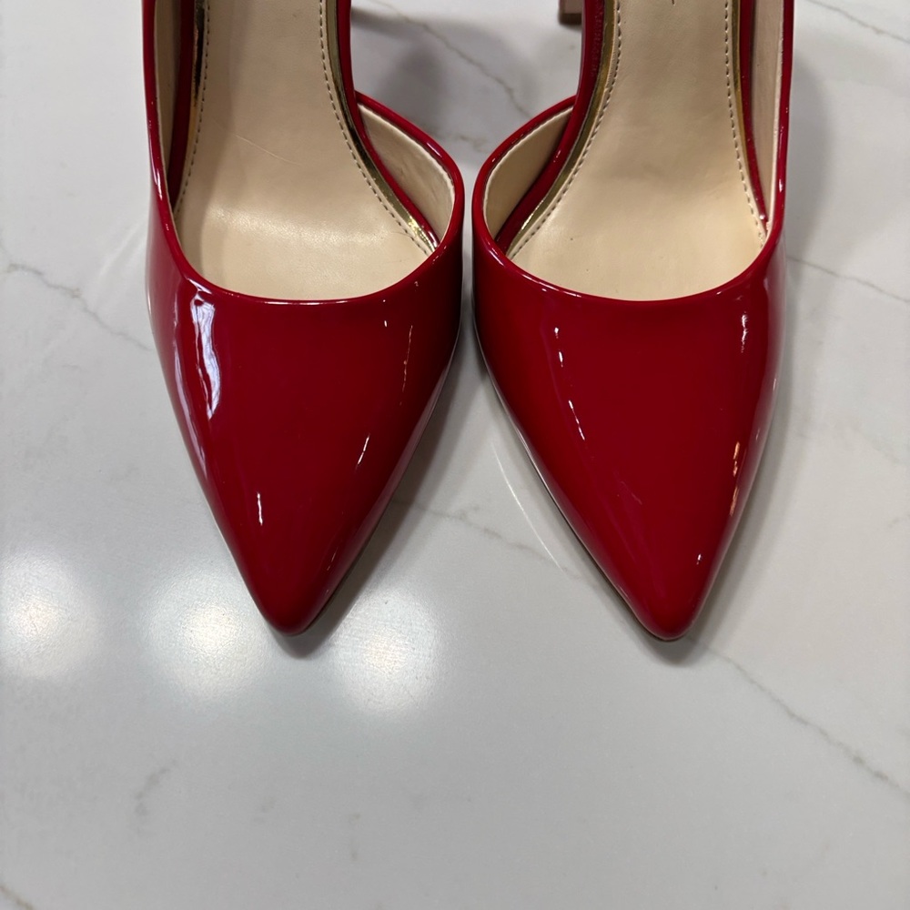 Jessica Simpson open side Bold Red Heels. BEAUTIFUL heels. - Picture 3 of 11